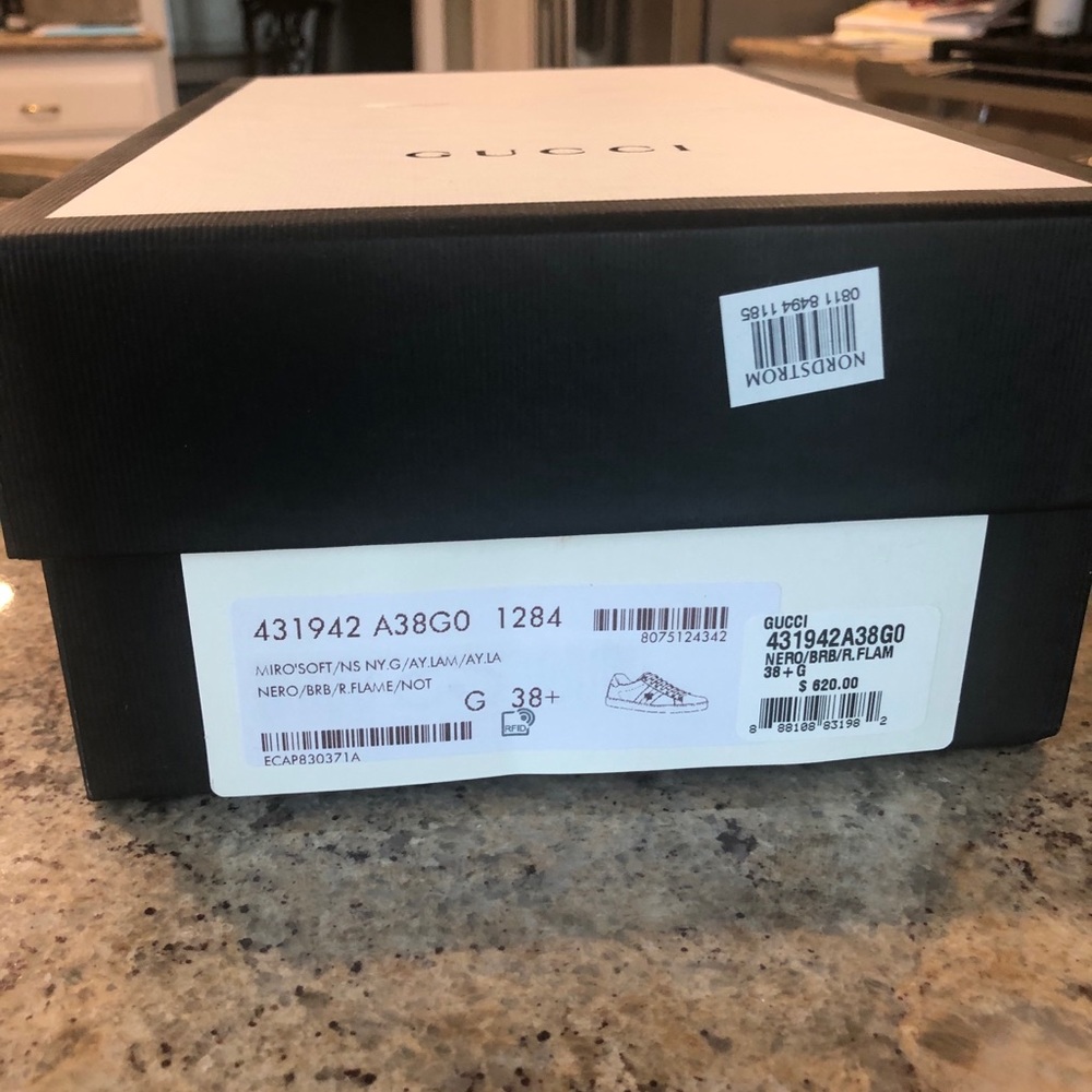 Women’s black Gucci Ace sneaker. Size 38.5. - Picture 14 of 15
